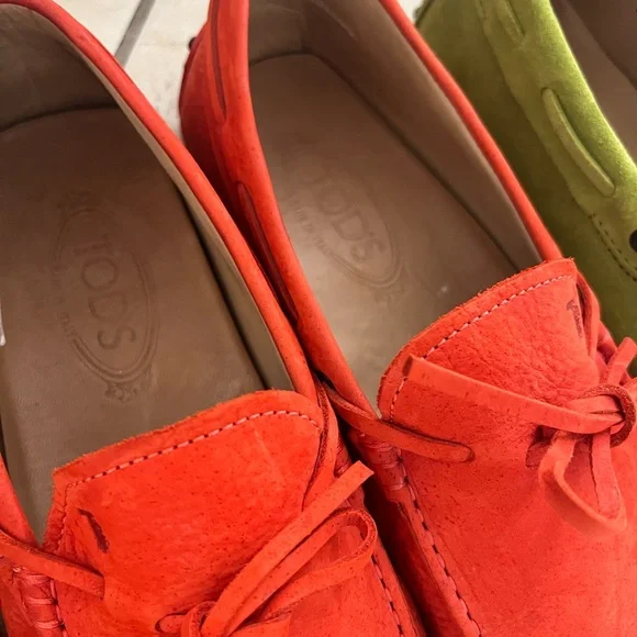 TODS Mens Gommino Loafers Collection - Picture 6 of 7